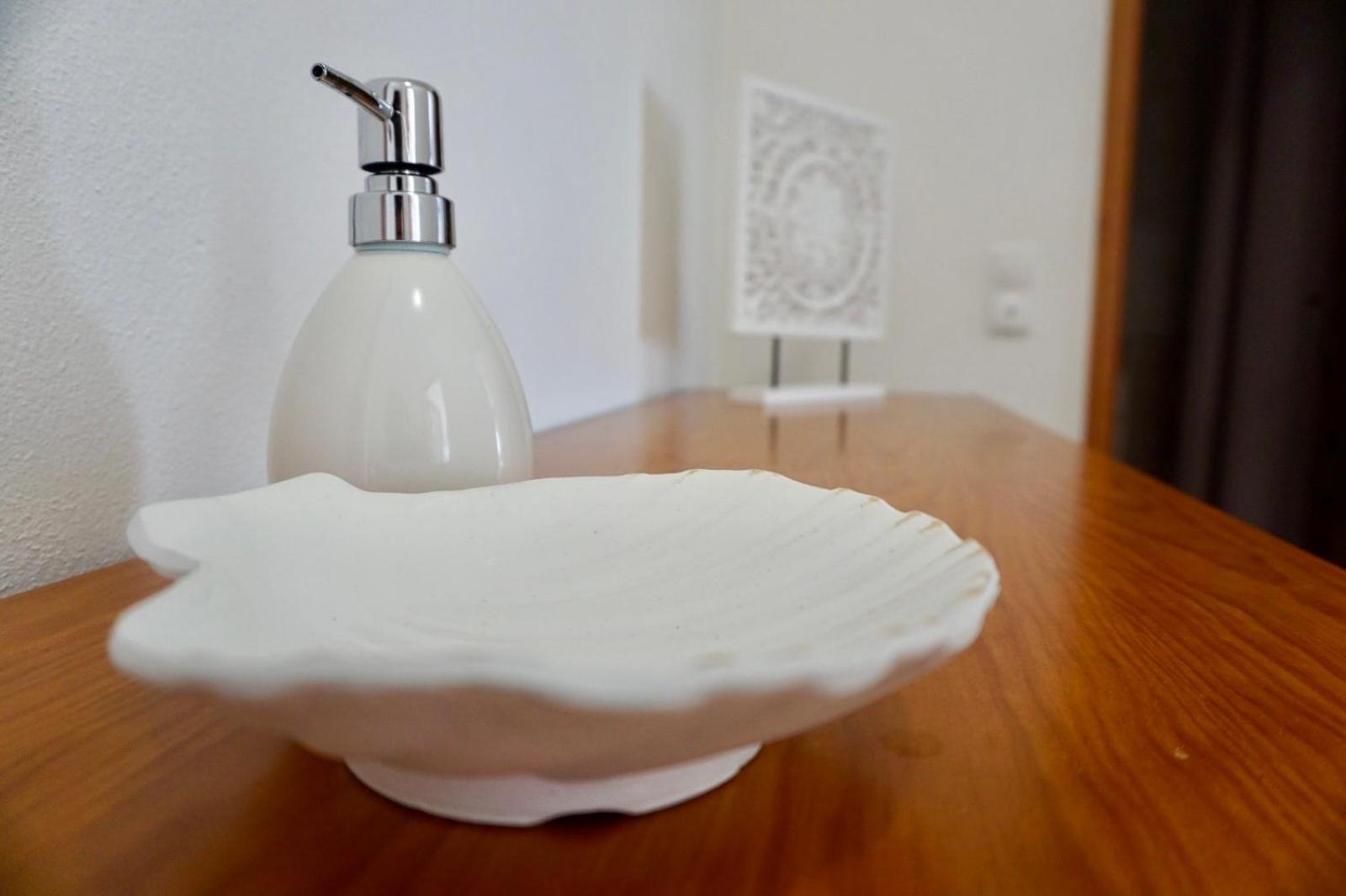 דירות Cozy Alvor Retreat - Sunset Balcony, Wi-Fi & Ac מראה חיצוני תמונה