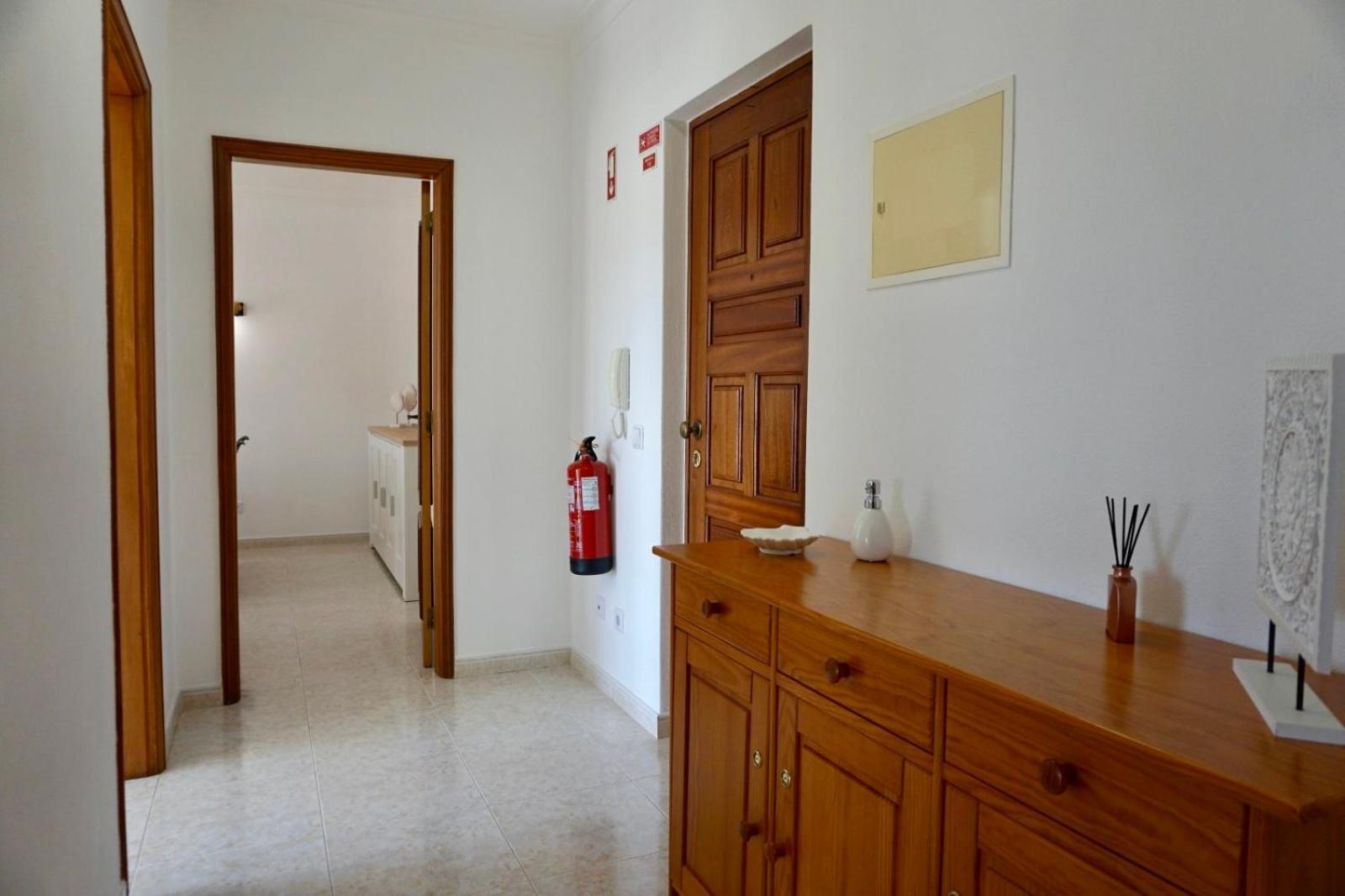 דירות Cozy Alvor Retreat - Sunset Balcony, Wi-Fi & Ac מראה חיצוני תמונה